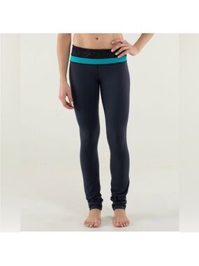 Lululemon Skinny Groove Pant Full-On Luon Size 4